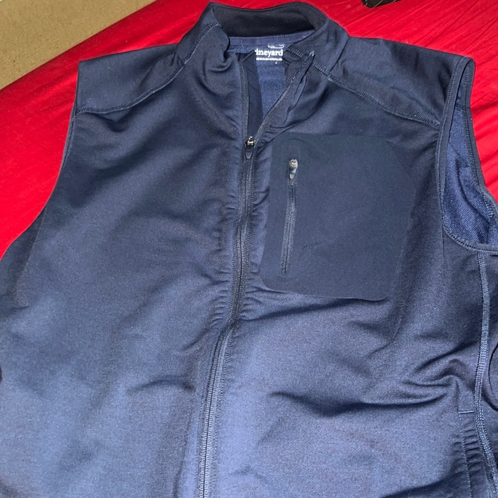 vineyard vine vest